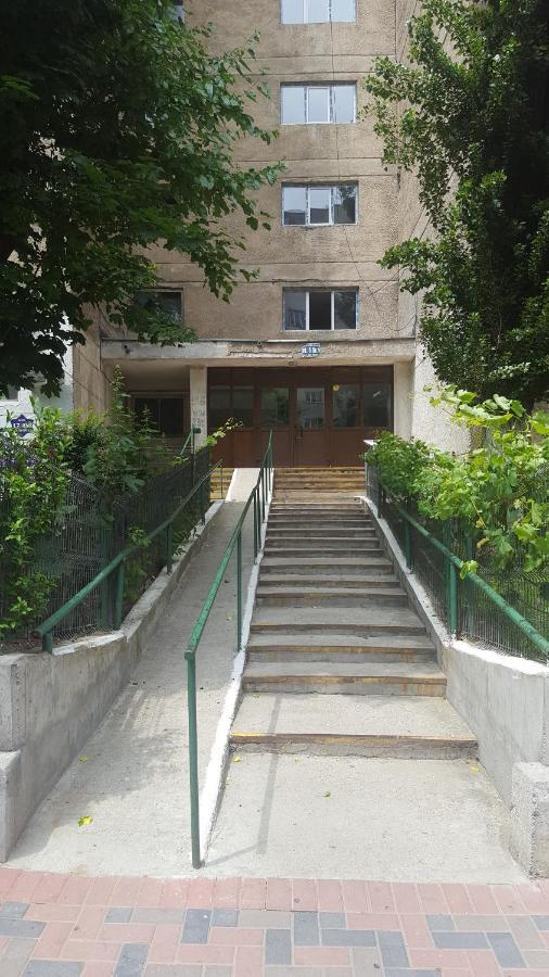 Central -Vitan -Auchan Bukarest Exterior foto